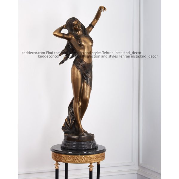 مجسمه کد MS131 زن دست بالا