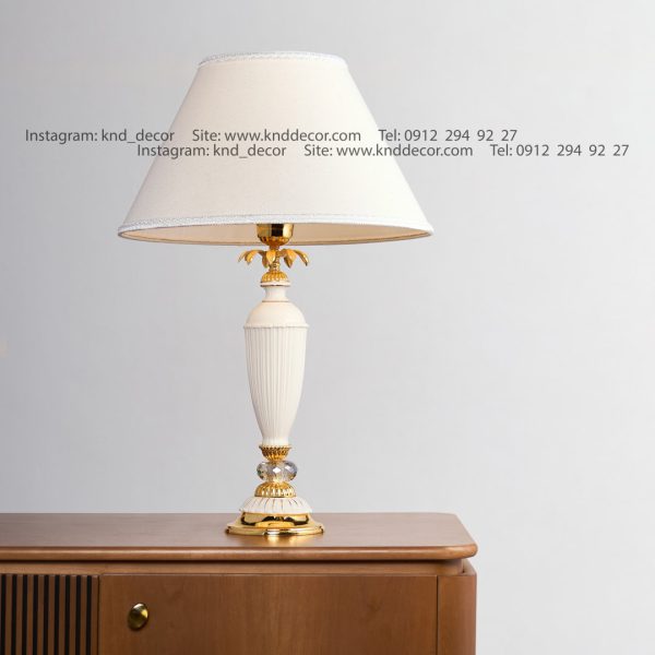 آباژور رومیزی نئوکلاسیک پایه برنجی سرامیک سیمین سفید آویز سرامیک با شید