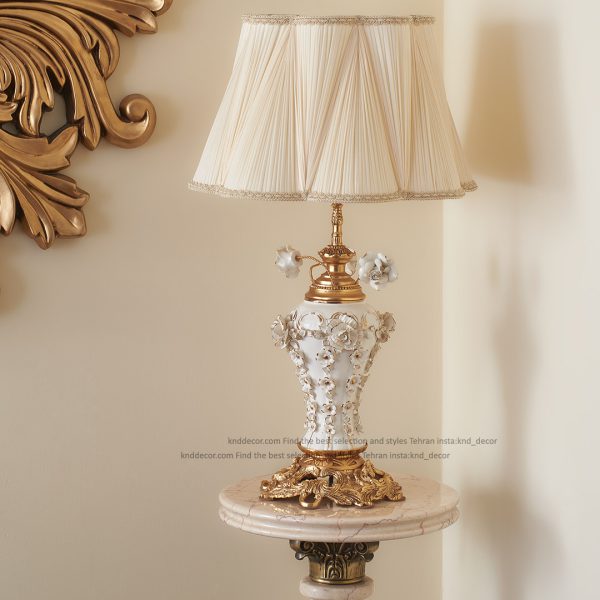 آباژور رومیزی 3186 سرگل براق طلایی کد AB166