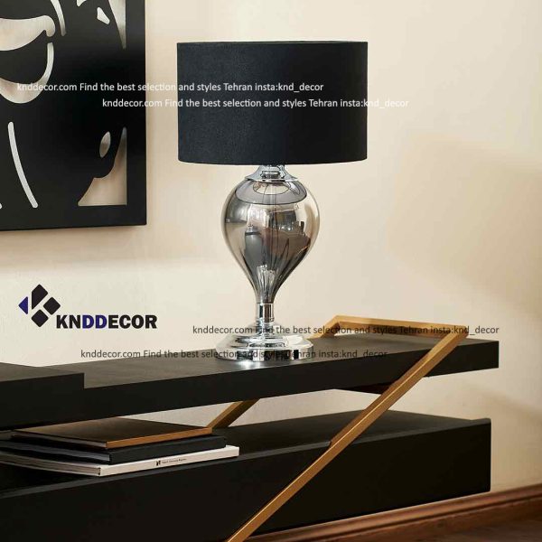 آباژور رومیزی کد AB172  با بدنه جیوه  و شید استوانه متوسط