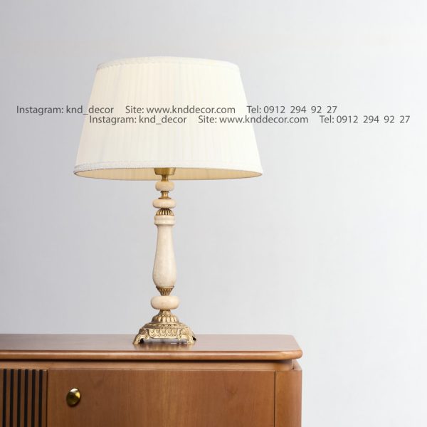 آباژور رومیزی آنتیک نئوکلاسیک برنجی  آریا کوچک ستون میلاد کرم با شید